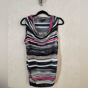 Dana Buchman Black and White Fitted Tank Top